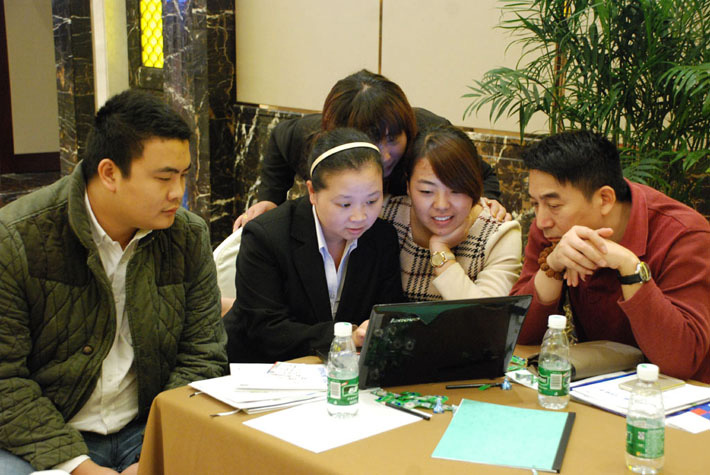 高瞻遠(yuǎn)矚，移攬?zhí)煜? 2014年百度移動(dòng)推廣峰會(huì)會(huì)議報(bào)道